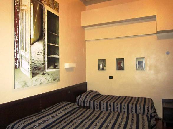 Albergo Acquaverde, Genoa