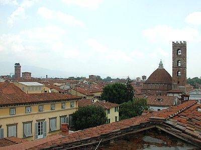 Hotel Universo, Lucca