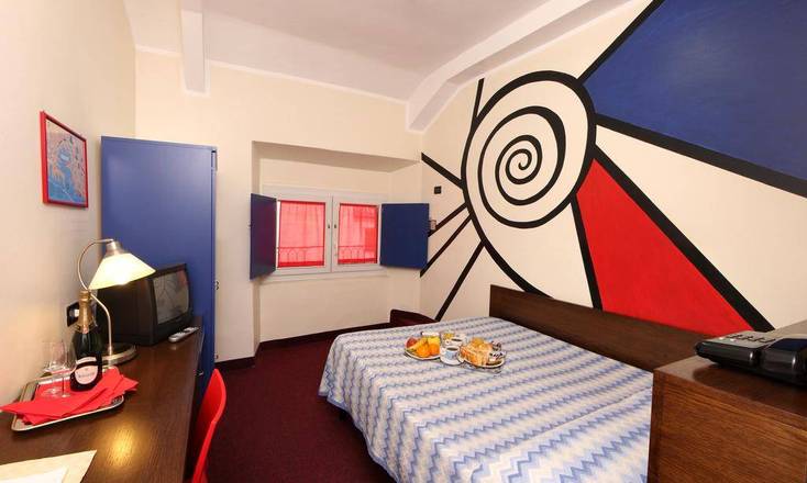 Hotel Cairoli, Genoa