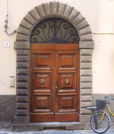 Le Violette, Lucca