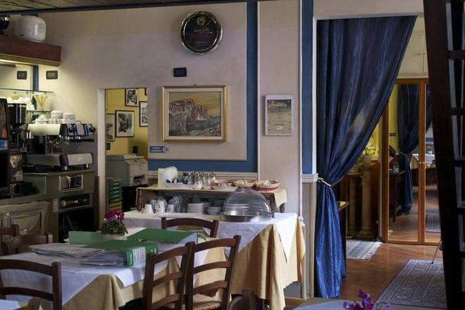 Albergo Acquaverde, Genoa