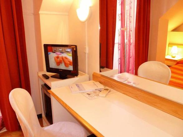 Hotel Agnello d'Oro Genova, Genoa