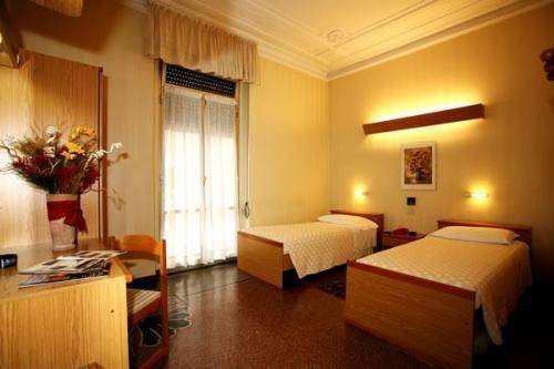 Hotel Vittoria, Genoa