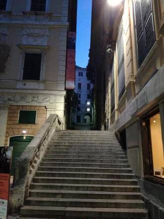 Hotel Cairoli, Genoa