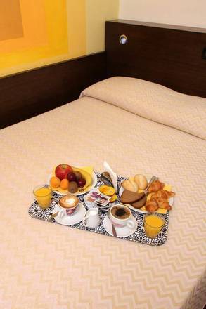 Hotel Cairoli, Genoa