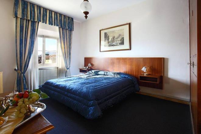 Hotel Universo, Lucca