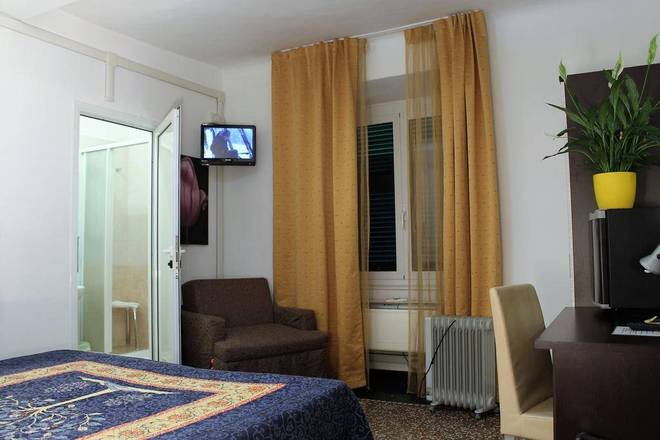Hotel Agnello d'Oro Genova, Genoa