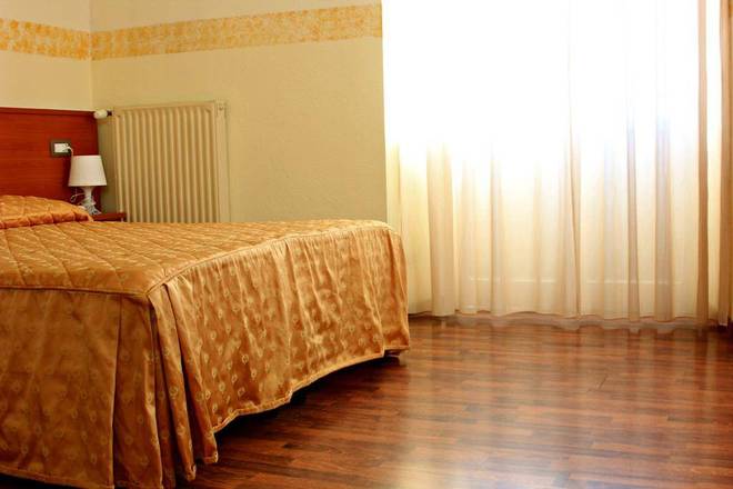 Hotel Bellevue, Genoa
