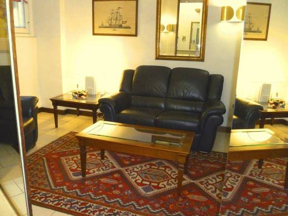 Hotel Agnello d'Oro Genova, Genoa