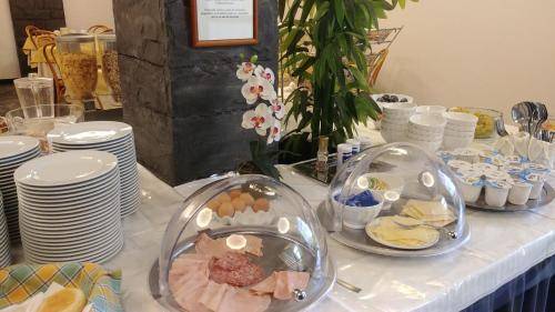Hotel Vittoria, Genoa